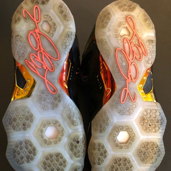 LeBron 11 Elite Black Gold - Picture 2 of 5
